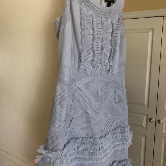 BCBGMAXAZRIA Gorgeous Dress Gray Size 0 - Picture 5 of 6